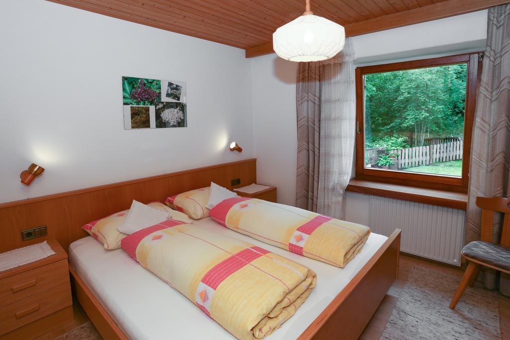 Bauernof Mittermueller Apartment Feldthurns Phòng bức ảnh